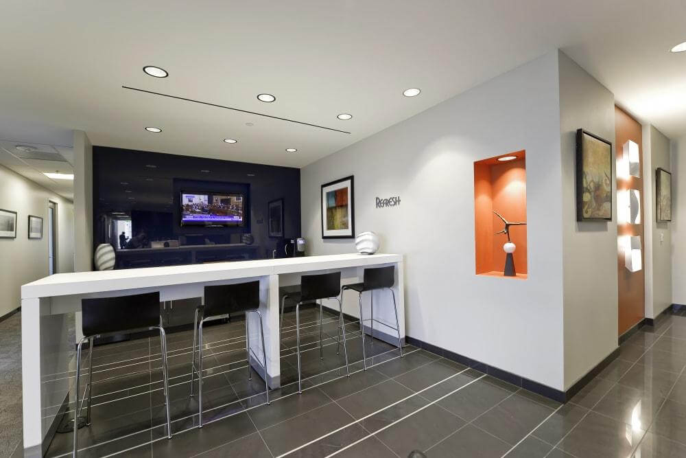 DiamondView Tower office space - View 3 in San Diego - internet, office_cleaning, breakout_areas