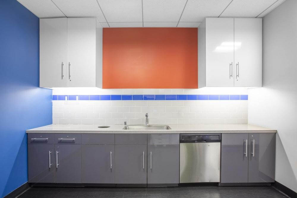 111 West Ocean Boulevard - Photo 4 111 West Ocean Boulevard office space - View 4 in Long Beach - internet, office_cleaning, breakout_areas