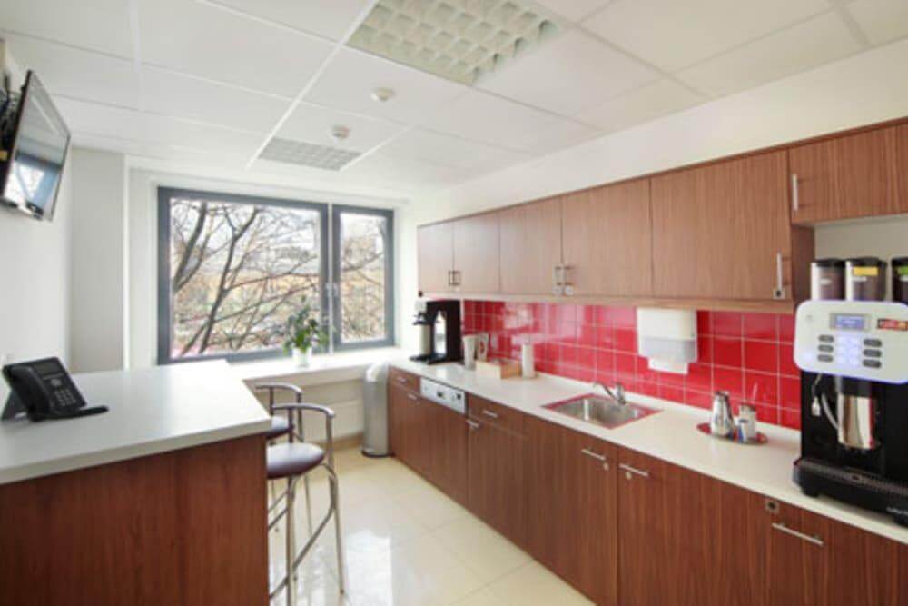 HANNOVER, Ernst-August-Platz office space - View 4 in Hannover - internet, office_cleaning, breakout_areas