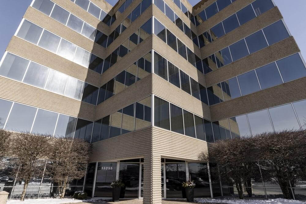 Orland Park Center office space - View 5 in Orland Park - internet, office_cleaning, breakout_areas