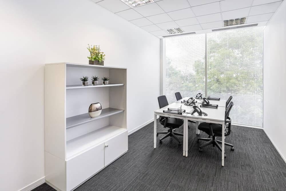 SWINDON, Windmill Hill Business Park office space - View 3 in Swindon - internet, office_cleaning, breakout_areas