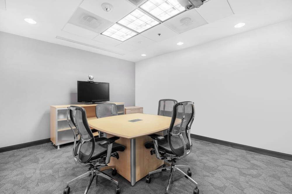 MD, Silver Spring - Metro Plaza II - Photo 4 MD, Silver Spring - Metro Plaza II office space - View 4 in Silver Spring - internet, office_cleaning, breakout_areas