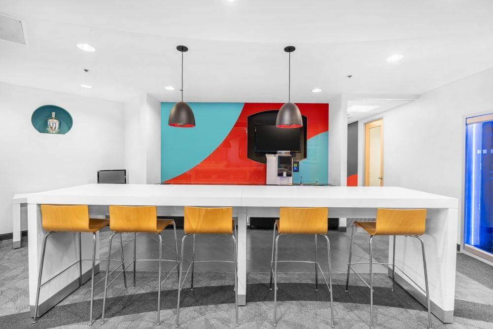 MD, Silver Spring - Metro Plaza II - Photo 3 MD, Silver Spring - Metro Plaza II office space - View 3 in Silver Spring - internet, office_cleaning, breakout_areas