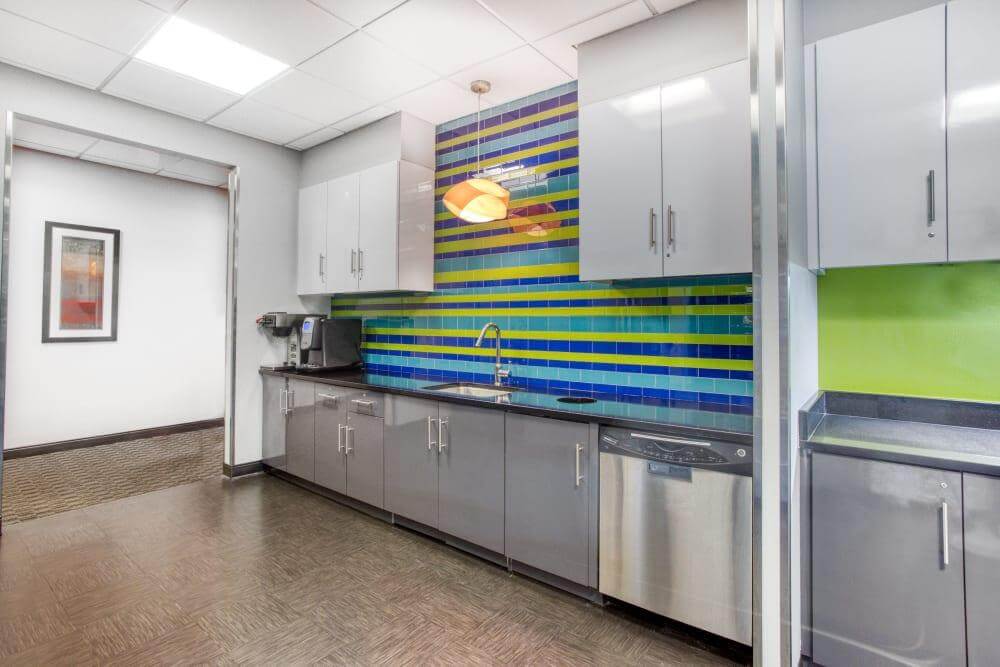 Cypress Park West II - Photo 5 Cypress Park West II office space - View 5 in Fort Lauderdale - internet, office_cleaning, breakout_areas