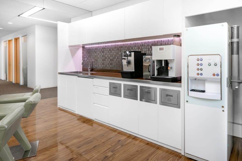 TOKYO, Shinjuku Park Tower office space - View 4 in Shinjuku City - internet, office_cleaning, breakout_areas