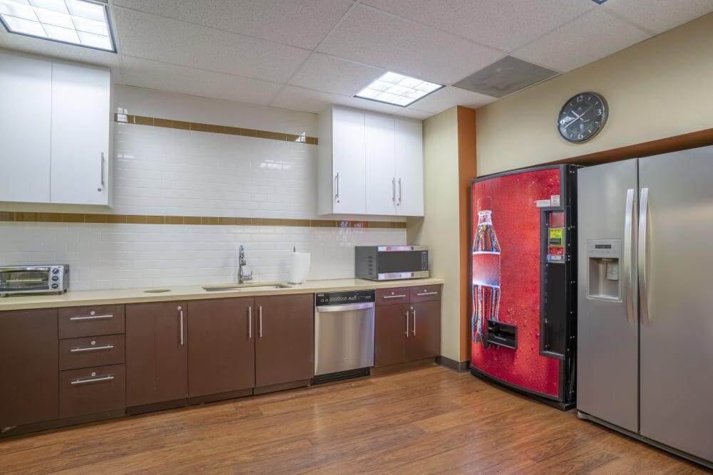 NJ, Cranford - Cranford Business Park office space - View 6 in Cranford - internet, office_cleaning, breakout_areas