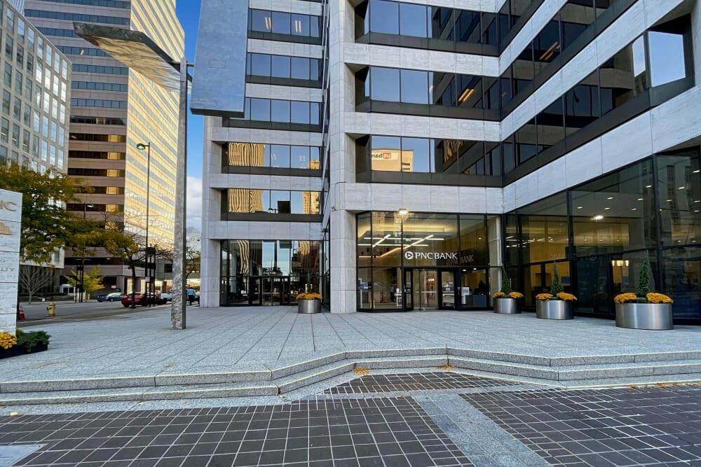 OH, Cincinnati - Downtown - PNC Center office space - View 3 in Cincinnati - internet, office_cleaning, breakout_areas