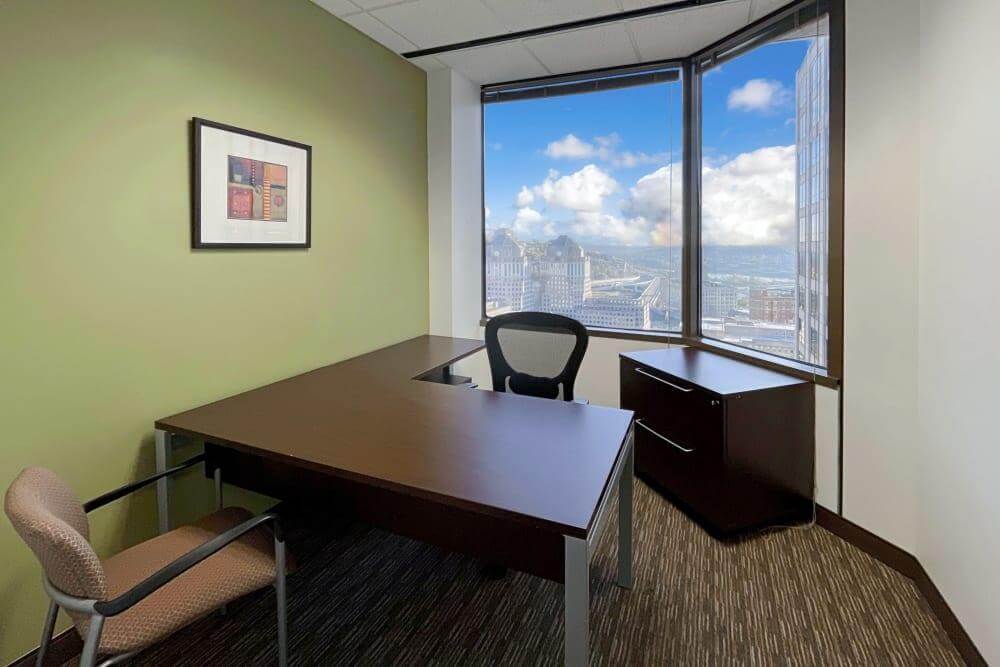 OH, Cincinnati - Downtown - PNC Center office space - View 2 in Cincinnati - internet, office_cleaning, breakout_areas
