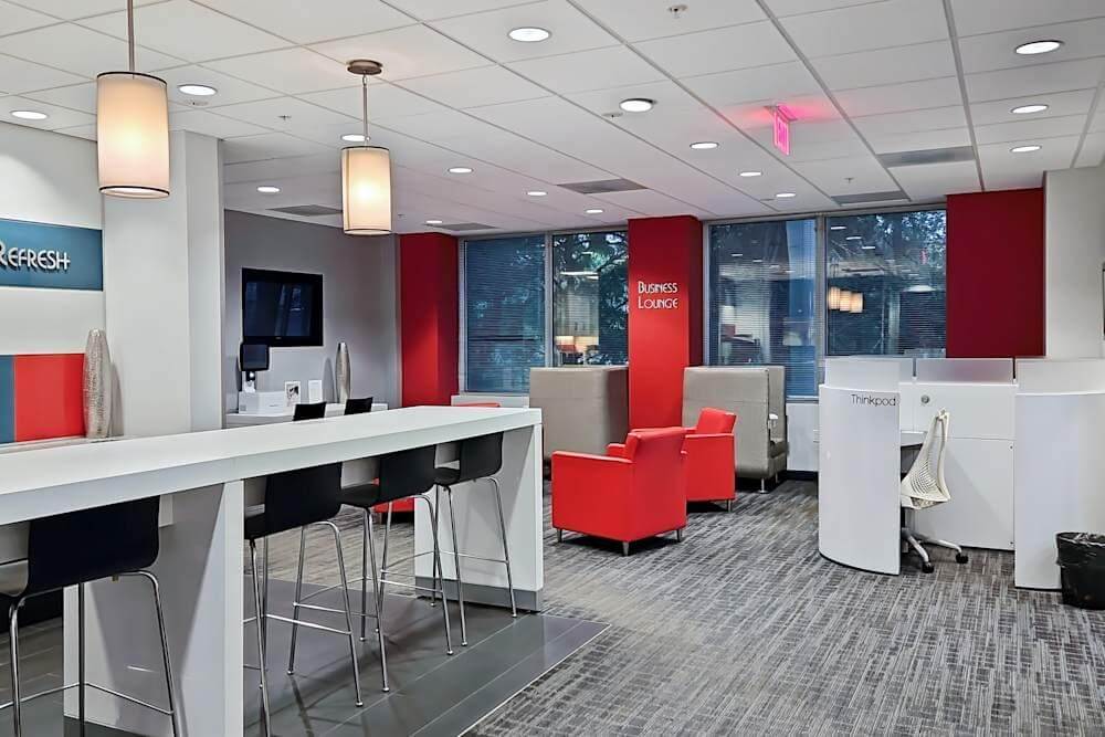 Weston Pointe II - Photo 4 Weston Pointe II office space - View 4 in Weston - internet, office_cleaning, breakout_areas