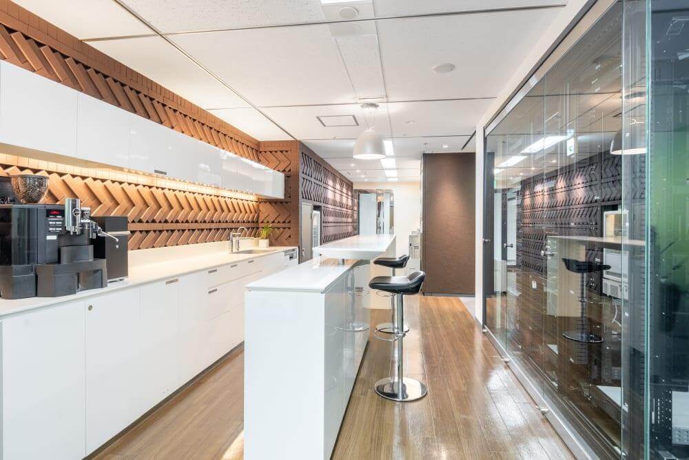 OSAKA, Hankyu Terminal Building office space - View 6 in Osaka - internet, office_cleaning, breakout_areas