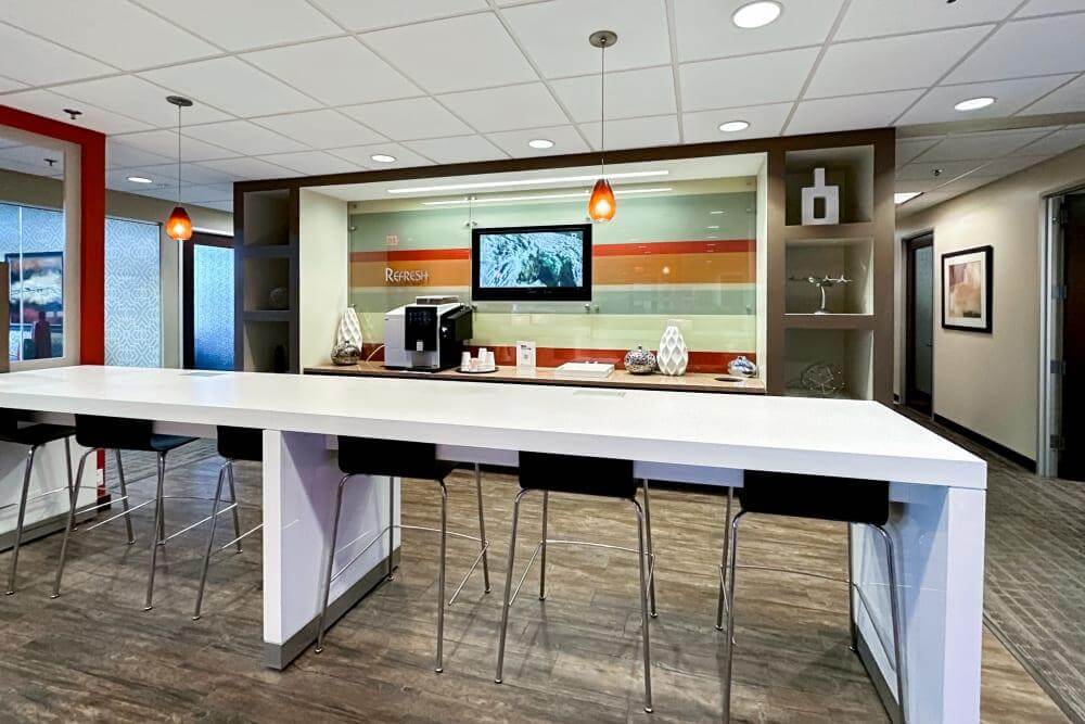 FL, Winter Park - Heritage Park office space - View 2 in Winter Park - internet, office_cleaning, breakout_areas