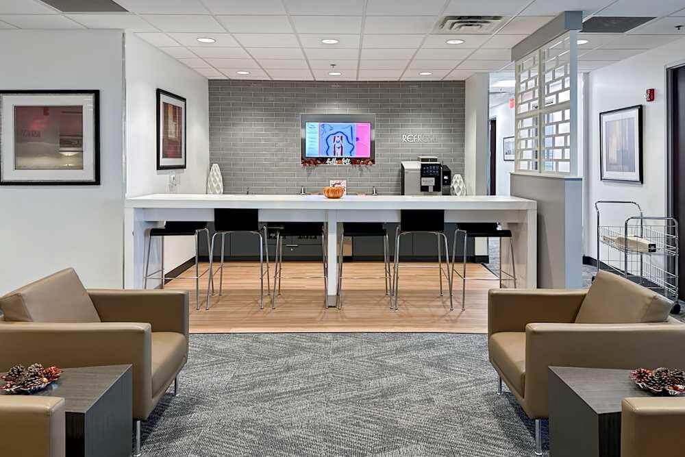 IN, Indianapolis - Fishers - Photo 6 IN, Indianapolis - Fishers office space - View 6 in Indianapolis - internet, office_cleaning, breakout_areas