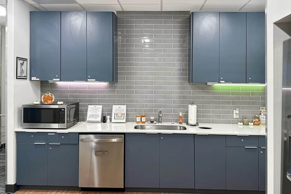 IN, Indianapolis - Fishers - Photo 5 IN, Indianapolis - Fishers office space - View 5 in Indianapolis - internet, office_cleaning, breakout_areas