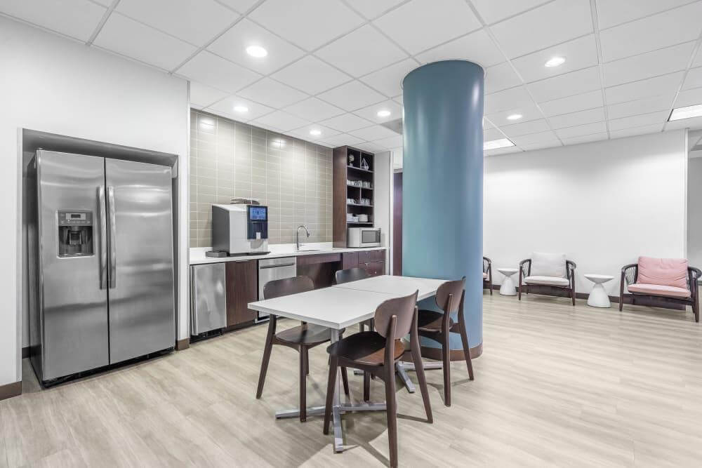 TX, Arlington - Ballpark Way office space - View 2 in Arlington - internet, office_cleaning, breakout_areas