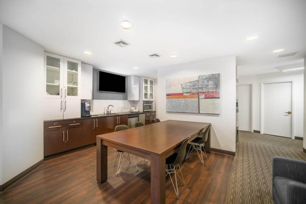 AZ, Mesa - Dobson office space - View 4 in Mesa - internet, office_cleaning, breakout_areas