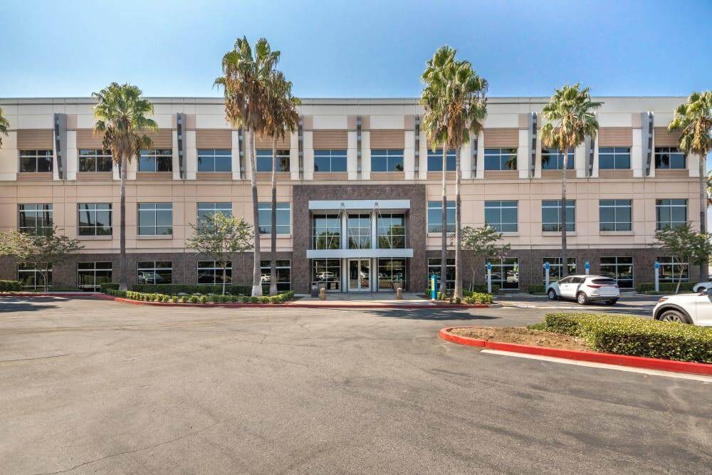 CA, Ontario - Waterside Center office space - View 5 in Ontario - internet, office_cleaning, breakout_areas