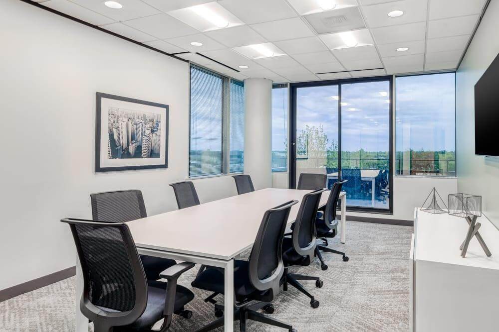 TX, Houston - Park Ten Place office space - View 4 in Houston - internet, office_cleaning, breakout_areas