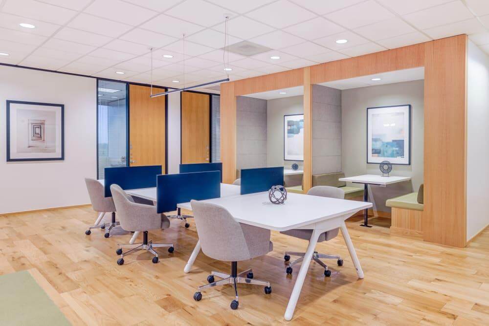 TX, Houston - Park Ten Place office space - View 5 in Houston - internet, office_cleaning, breakout_areas