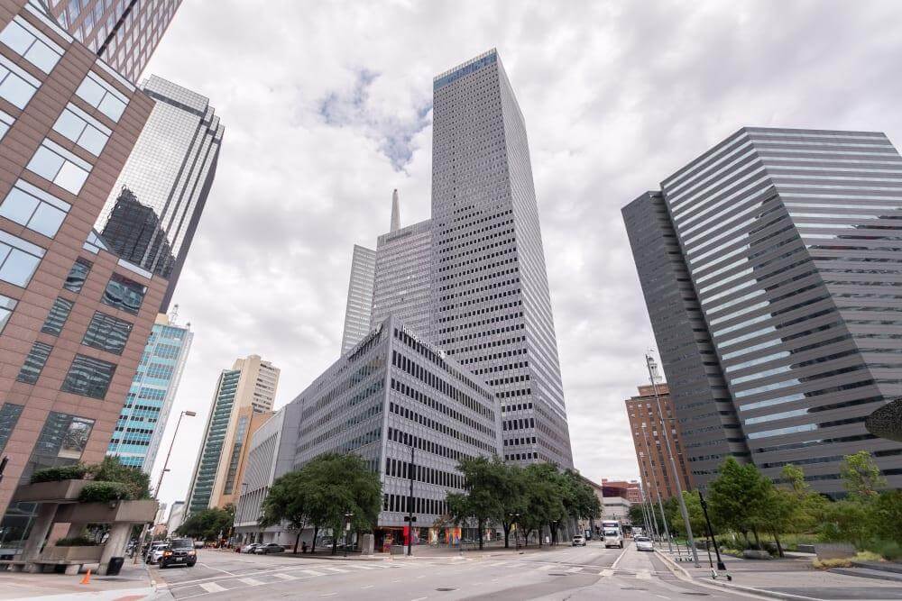 TX, Dallas - Downtown Republic Center office space - View 2 in Dallas - internet, office_cleaning, breakout_areas