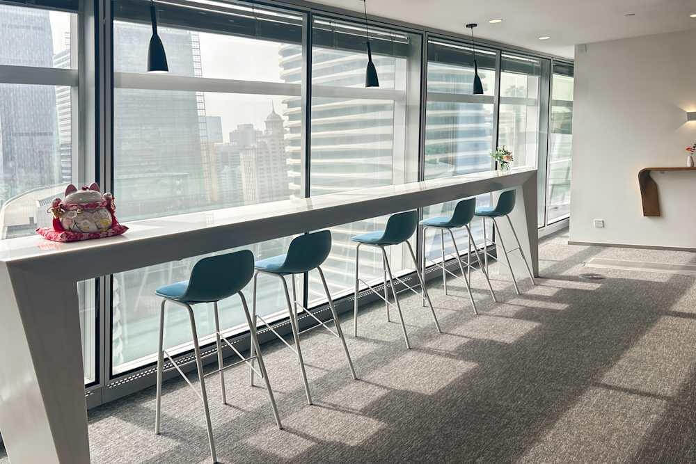 GUANGZHOU, Pearl River Tower office space - View 3 in Guang Zhou Shi - internet, office_cleaning, breakout_areas