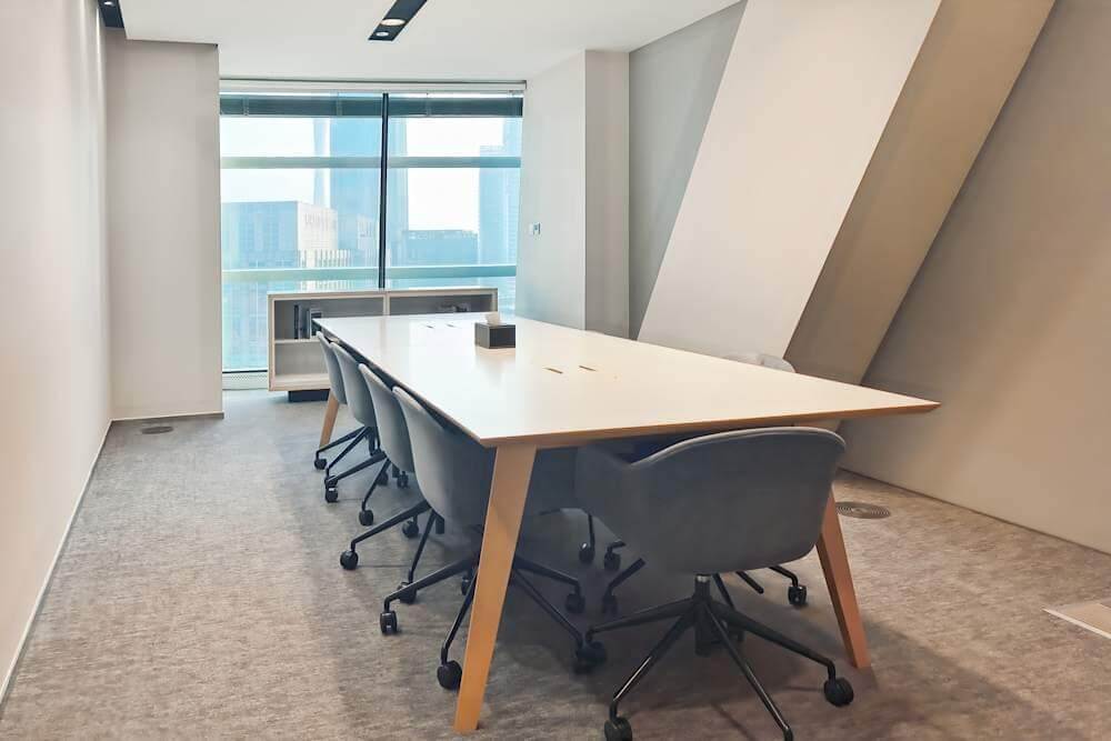 GUANGZHOU, Pearl River Tower office space - View 4 in Guang Zhou Shi - internet, office_cleaning, breakout_areas