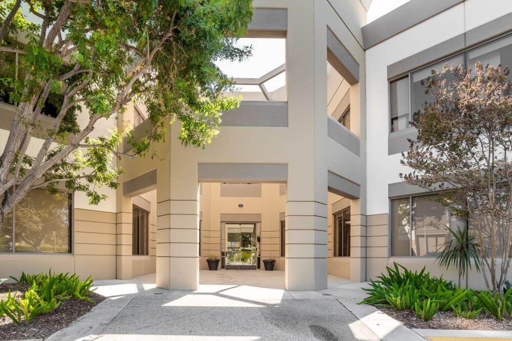 CA, Westlake Village - Russell Ranch Parkway office space - View 5 in Westlake Village - internet, office_cleaning, breakout_areas