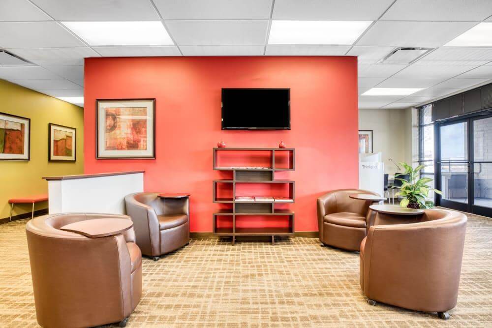 MO, Columbia - Columbia Center on Stadium office space - View 5 in Columbia - internet, office_cleaning, breakout_areas