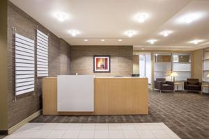 555 Northpoint Center East