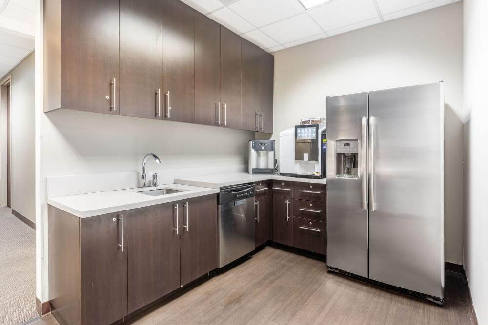 FL, Miami Airport - Waterford office space - View 5 in Miami - internet, office_cleaning, breakout_areas