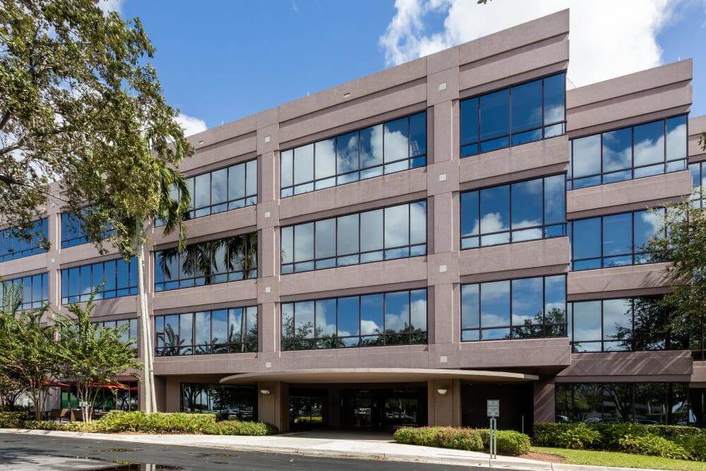 FL, Miami Airport - Waterford office space - View 3 in Miami - internet, office_cleaning, breakout_areas