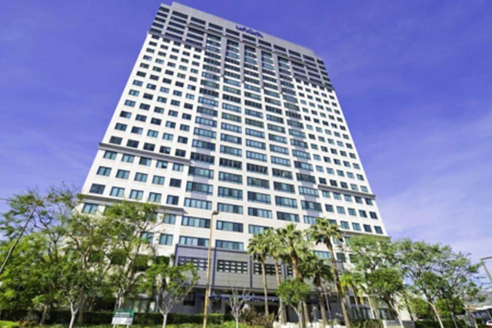 Glendale Plaza office space - View 4 in Glendale - internet, office_cleaning, breakout_areas