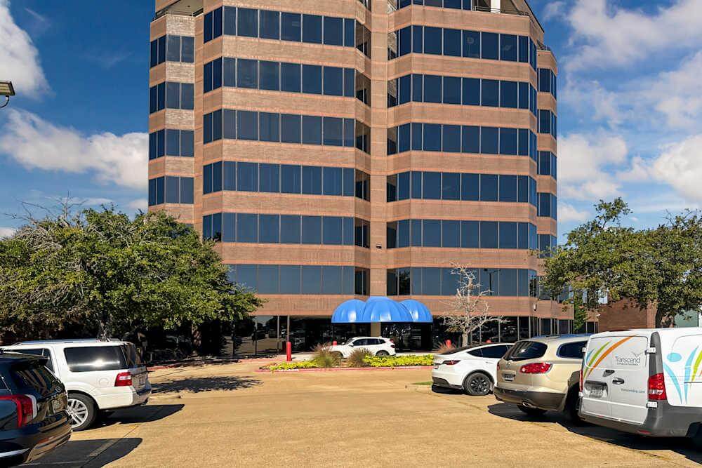 TX, Bryan - Galleria Village office space - View 6 in Bryan - internet, office_cleaning, breakout_areas