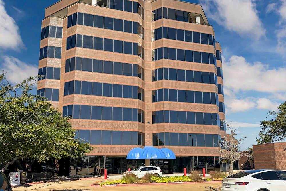 TX, Bryan - Galleria Village office space - View 5 in Bryan - internet, office_cleaning, breakout_areas