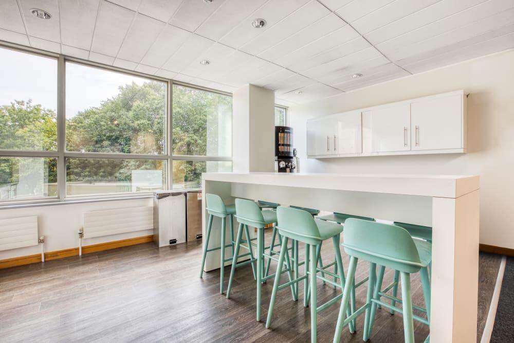 DUBLIN, 4 Ballsbridge - Photo 5 DUBLIN, 4 Ballsbridge office space - View 5 in Dublin 4 - internet, office_cleaning, breakout_areas