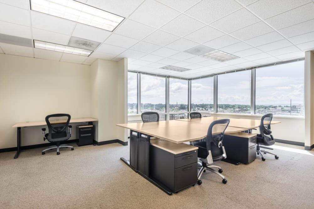 CT, Stamford - One Stamford Plaza office space - View 4 in Stamford - internet, office_cleaning, breakout_areas