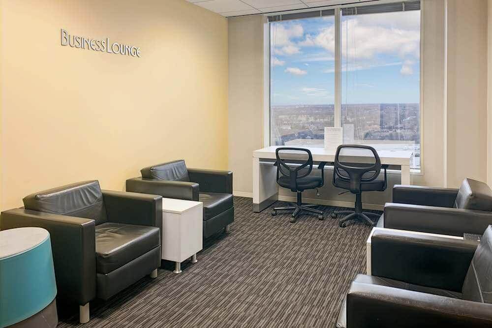 IL, Oak Brook - One Lincoln Centre office space - View 3 in Oakbrook Terrace - internet, office_cleaning, breakout_areas