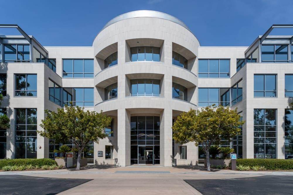 CA, San Diego - Sunroad Corporate Centre - Office space in San Diego, California