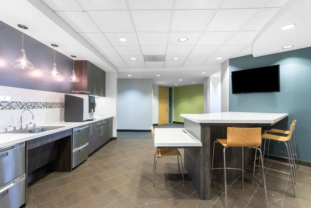 TX, Irving - Las Colinas Macarthur office space - View 6 in Irving - internet, office_cleaning, breakout_areas