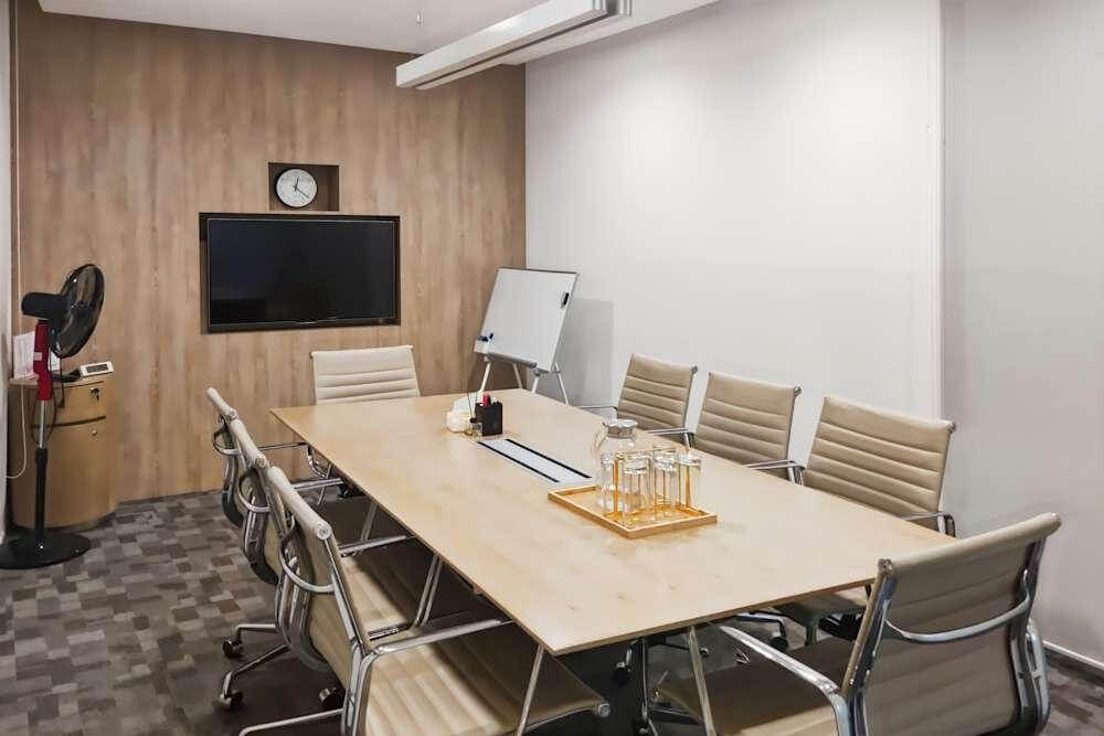 SHANGHAI, the Hub office space - View 2 in Min Hang Qu - internet, office_cleaning, breakout_areas