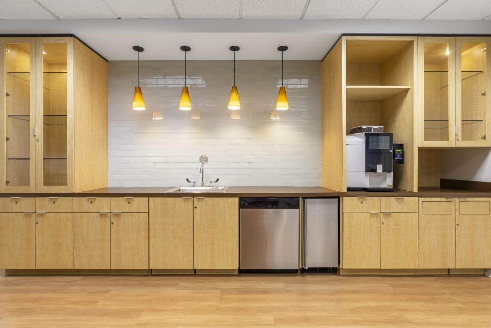 MO, St Louis - West Port (HQ) office space - View 2 in St. Louis - internet, office_cleaning, breakout_areas