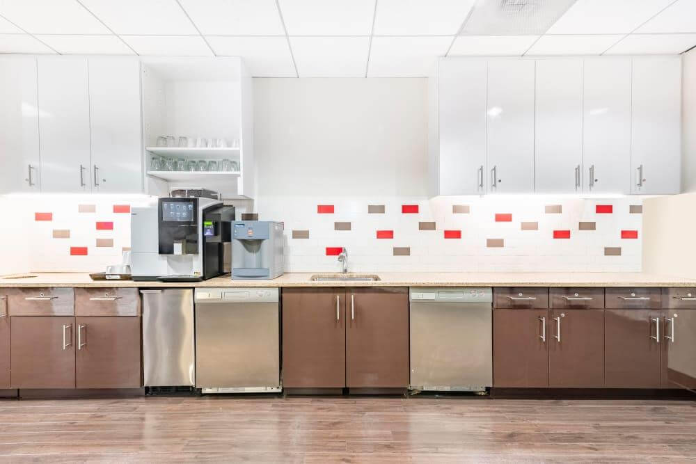 NC, Charlotte - Southpark - Photo 3 NC, Charlotte - Southpark office space - View 3 in Charlotte - internet, office_cleaning, breakout_areas