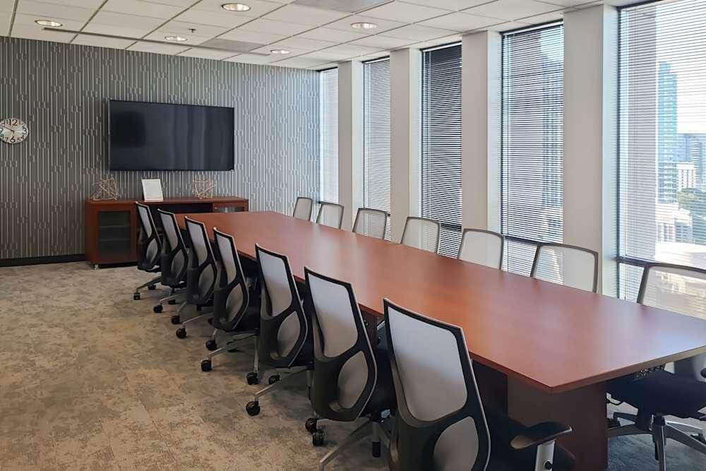 NC, Charlotte - Charlotte City Center (HQ) office space - View 6 in Charlotte - internet, office_cleaning, breakout_areas