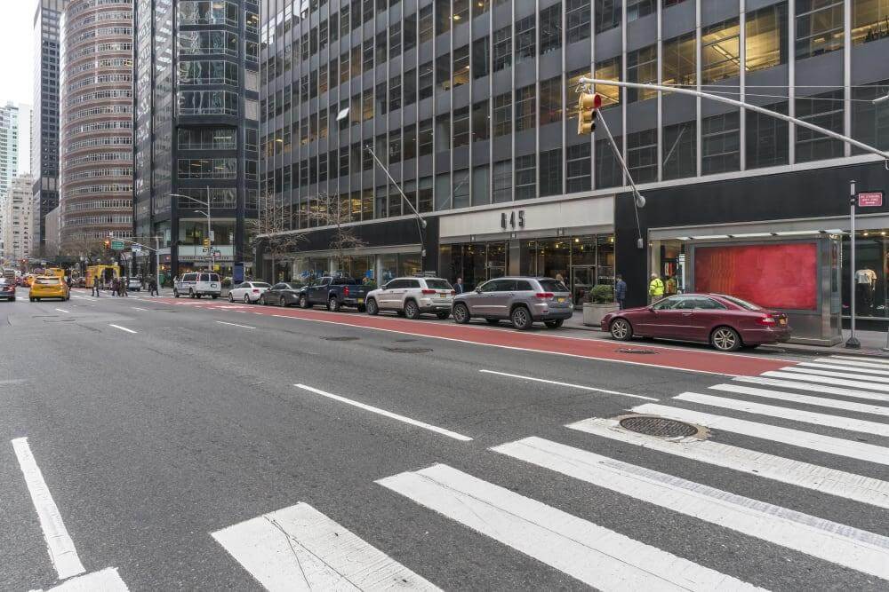 NY, New York City - 845 Third Avenue office space - View 2 in New York - internet, office_cleaning, breakout_areas