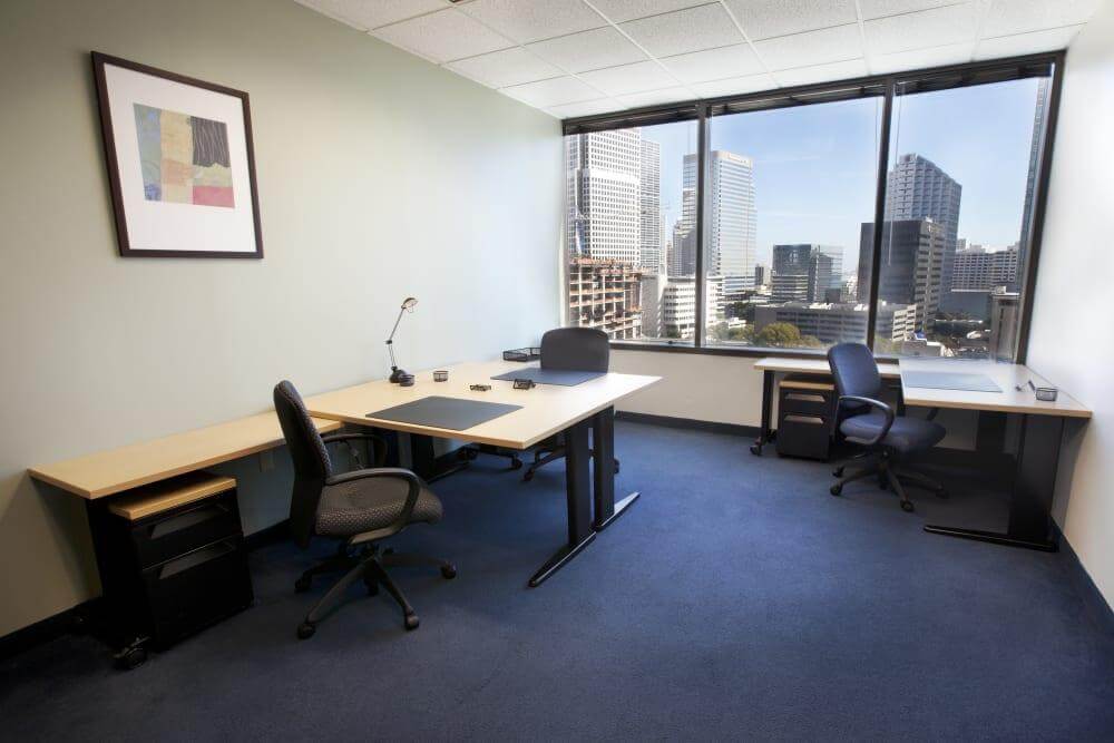 FL, Miami - Brickell Bayview Center office space - View 6 in Miami - internet, office_cleaning, breakout_areas