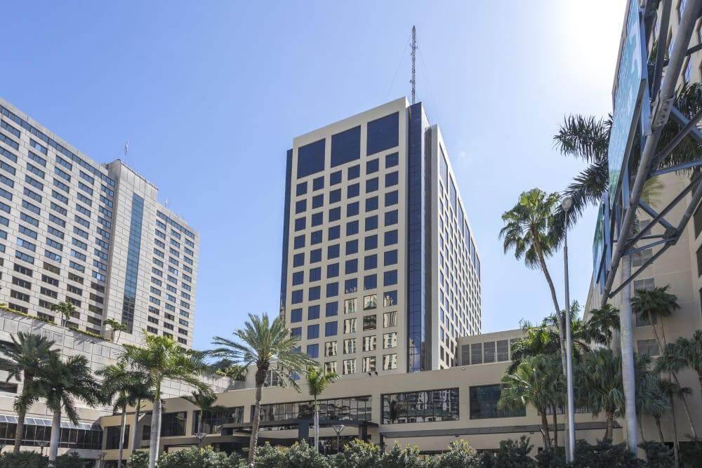 FL, Miami - Dadeland office space - View 5 in Miami - internet, office_cleaning, breakout_areas