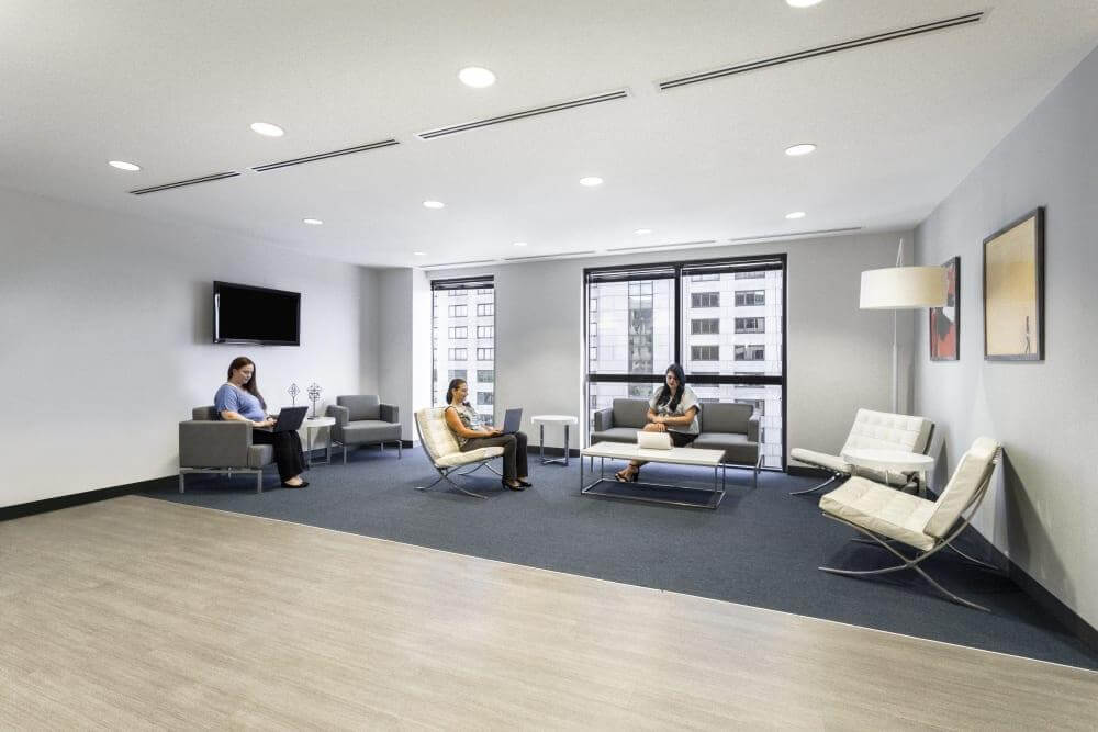 FL, Miami - Dadeland office space - View 4 in Miami - internet, office_cleaning, breakout_areas