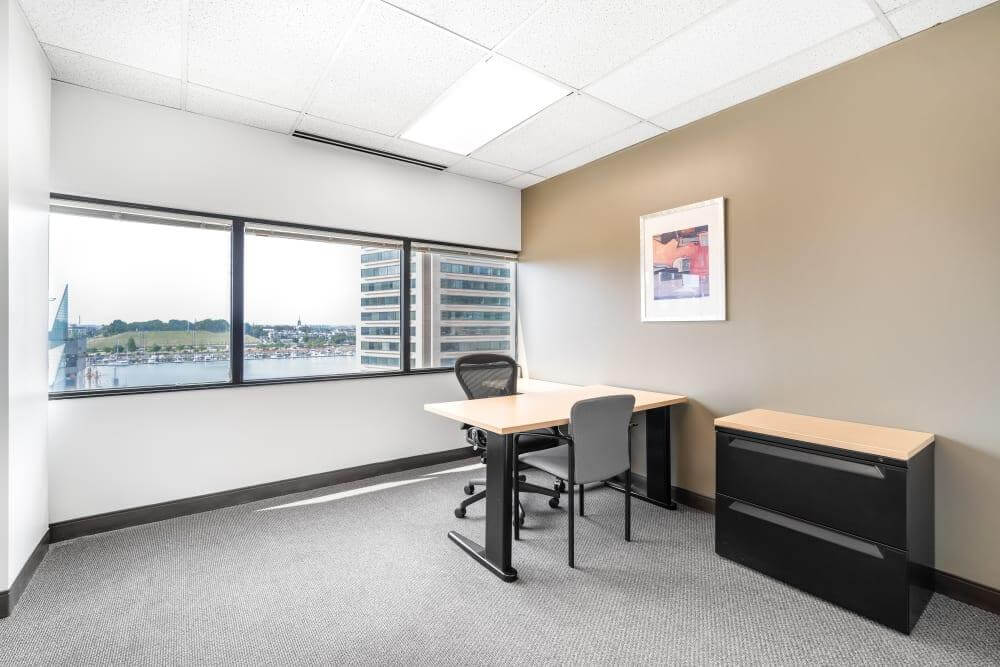 MD, Baltimore - Inner Harbor Center - Office space in Baltimore, Maryland