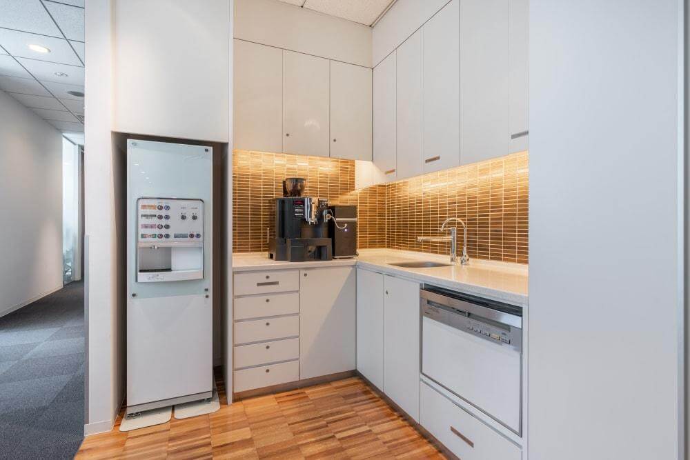 FUKUOKA, Aqua Hakata office space - View 3 in Fukuoka - internet, office_cleaning, breakout_areas