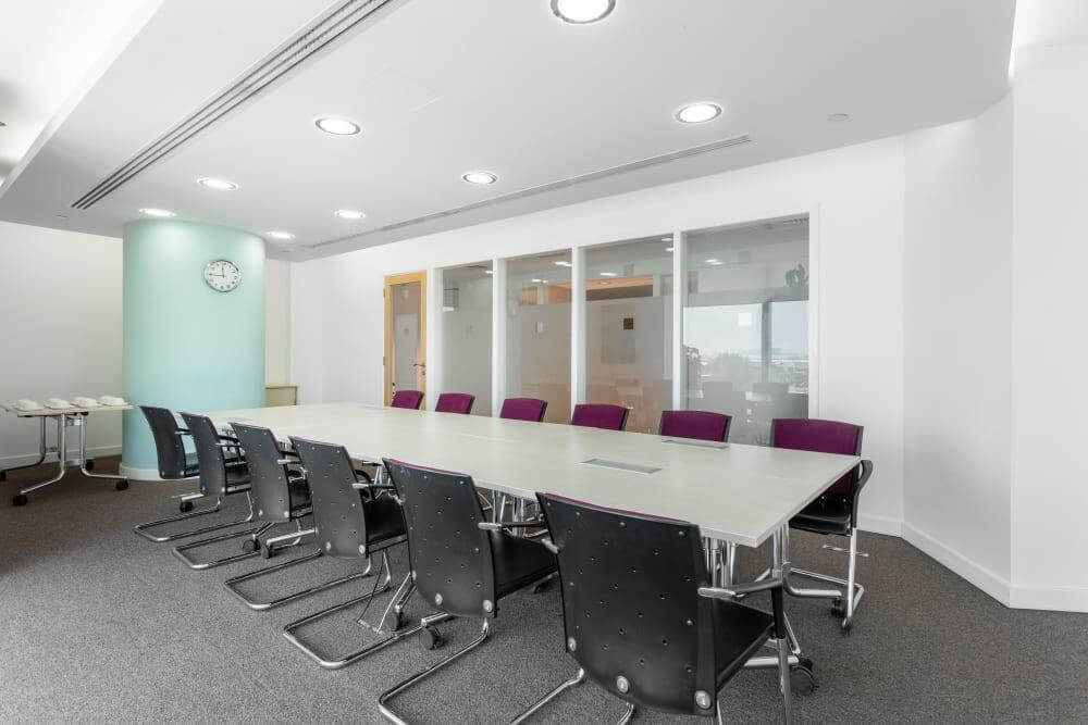 JAFZA View 18 & 19 - Photo 4 JAFZA View 18 & 19 office space - View 4 in Dubai - internet, office_cleaning, breakout_areas