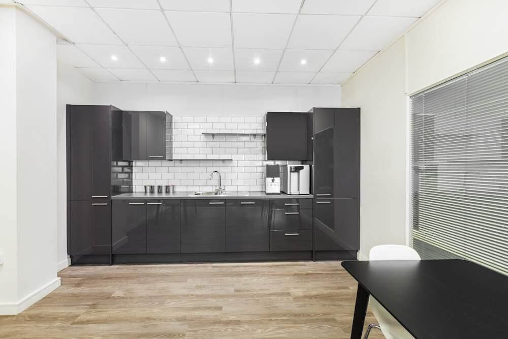 BELFAST, City Centre - Photo 6 BELFAST, City Centre office space - View 6 in Belfast - internet, office_cleaning, breakout_areas